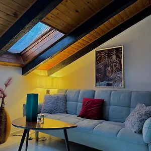  Appartement Hosting Dreams Attics - Duomo