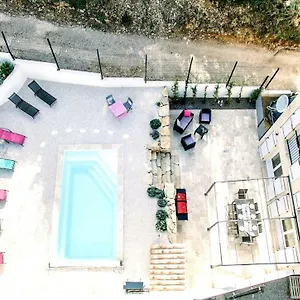 Marie - Provence Cote D'azur Vakantiehuis Cabasse